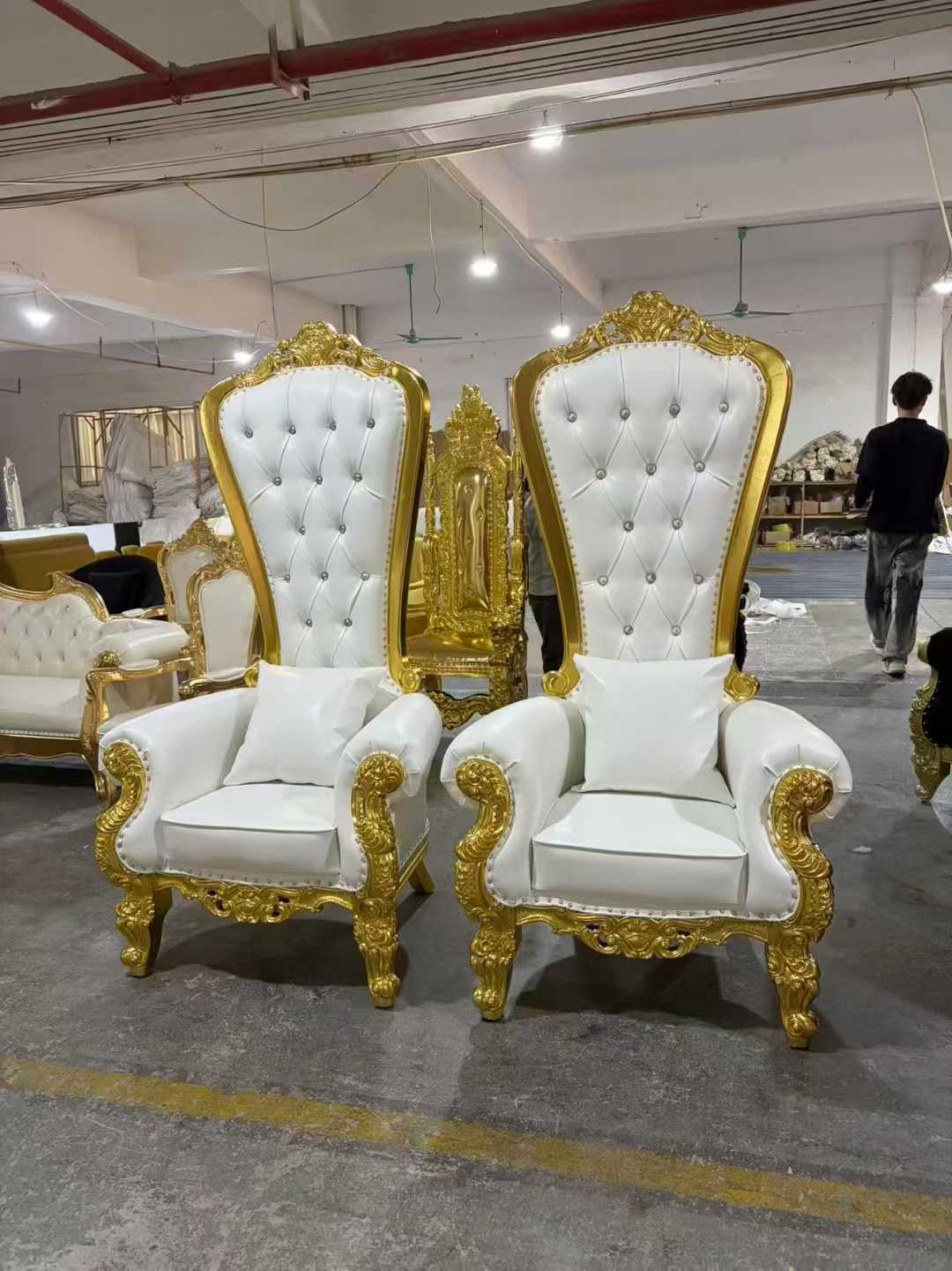 King and Queen Chair